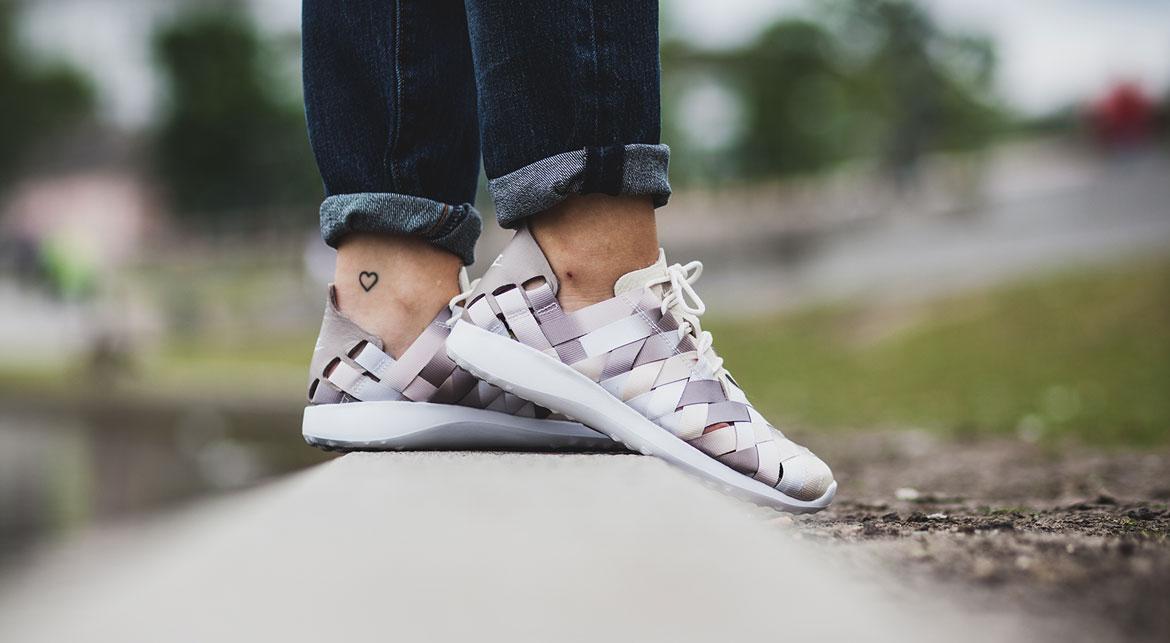 Nike W Juvenate Woven Prm 